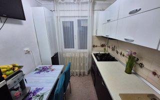 Apartament 3 camere, Podu Roș, modernizat și mobilat - Poză 2