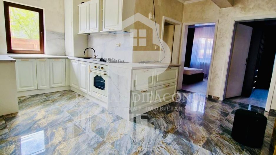 Casă spațioasă, mobilată și utilată în Năvodari Nord-Vest - Poză 9