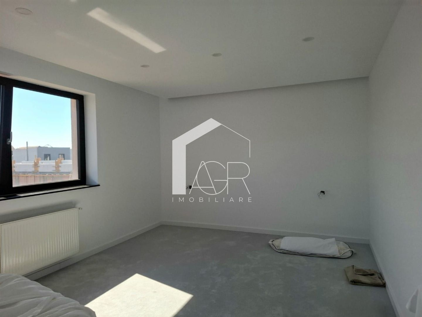 Vila cu 5 camere de vanzare, Strejnicu - Poză 18