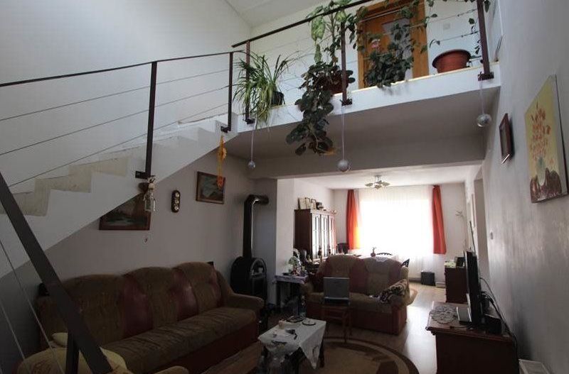 ANSAMBLU- DOUA CORPURI DE CLADIRE - Poză 13