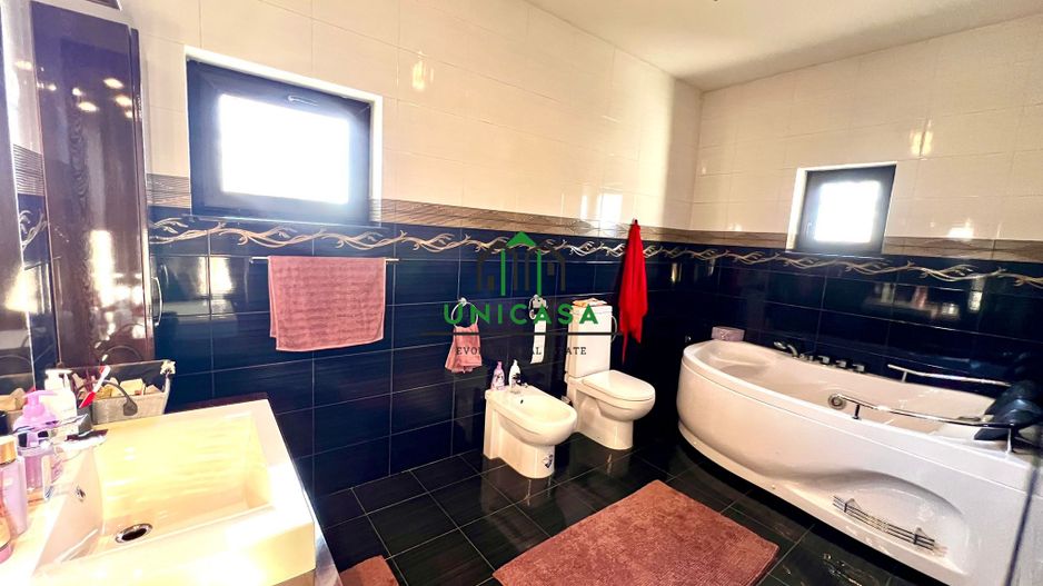 Casa moderna/4 Cam/ Rm valcea - Poză 12