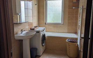 Apartament cu o cameră decomandat în zona Regal. - Poză 6