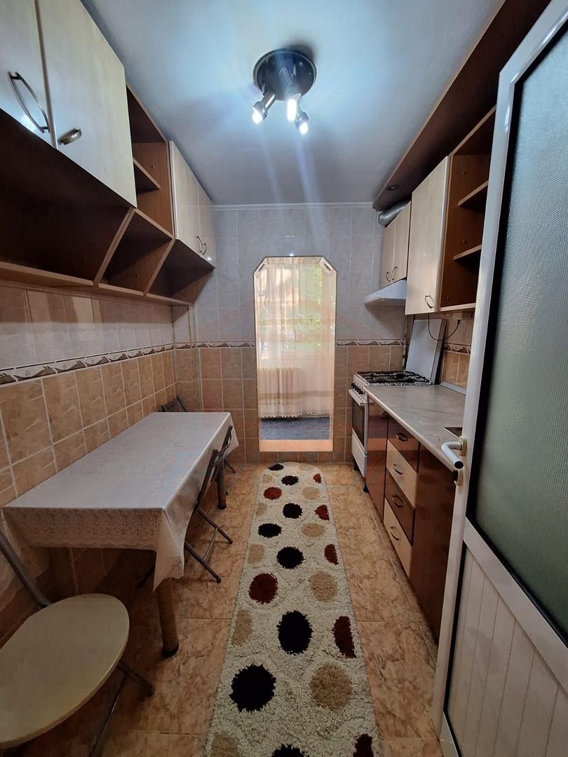 🏛️ De închiriat 2 camere, Micro 20, 350 euro/luna - Poză 6