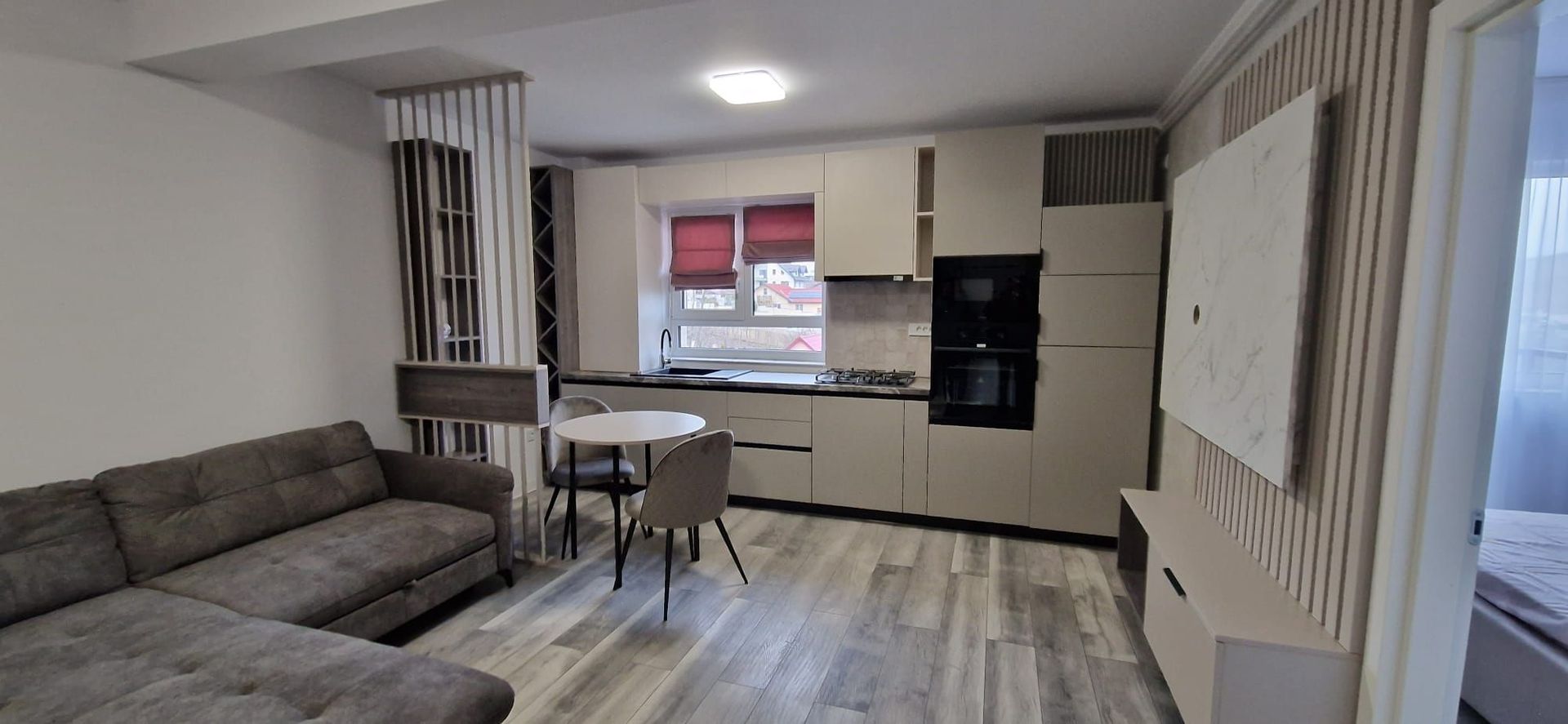 Apartament 2 camere 44 mp Rediu 80000 euro loc parcare inclus - Poză 3