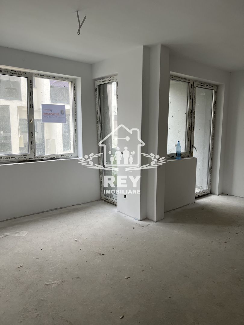 Apartament 3 camere,2 bai,2 balcoane, loc de parcare,Selimbar/Primarie - Poză 4