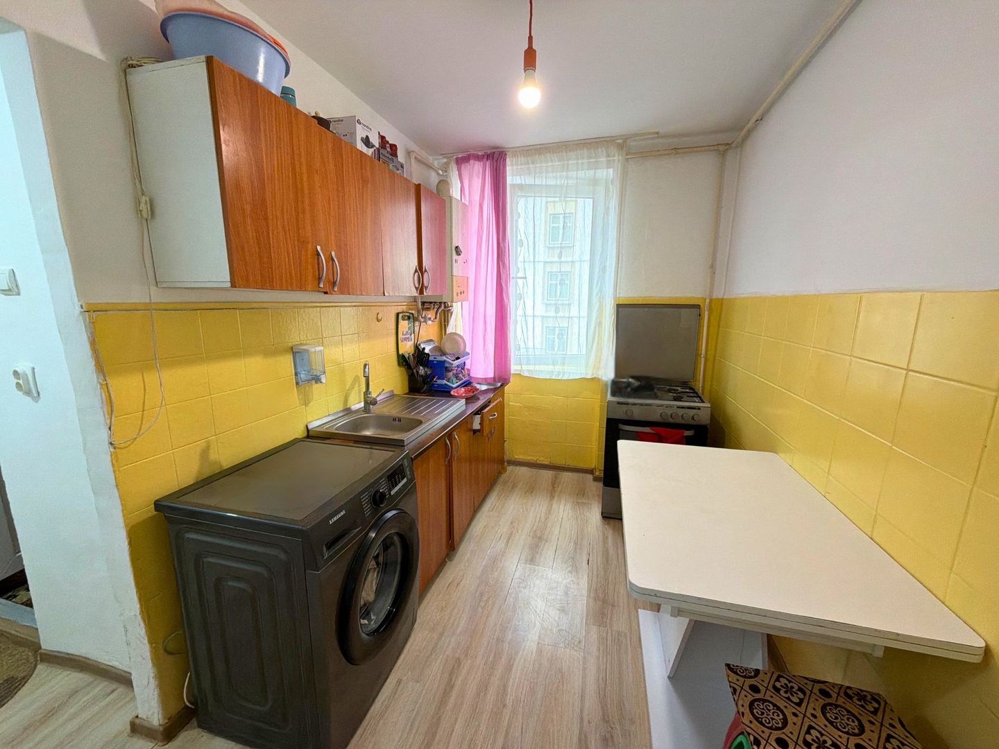 Apartament 2 camere 46 M² + balcon 10 M² cu priveliste Simeria - Poză 4