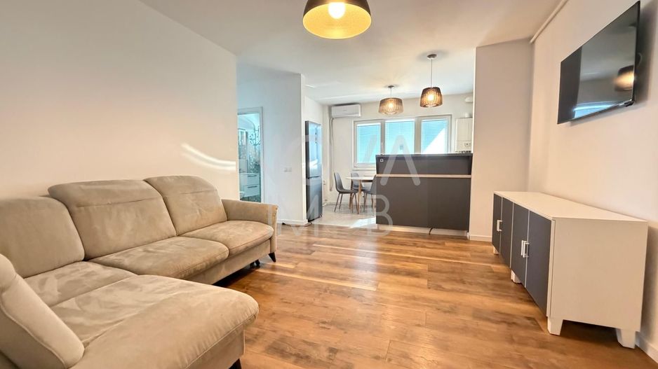 Apartament 3 camere, 2 balcoare, Calea Surii Mici - Poză 1