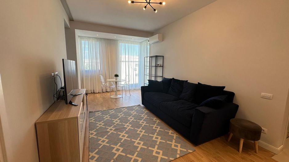 Apartament 2 camere de inchiriat Aviatiei Bloc Nou parcare - Poză 2