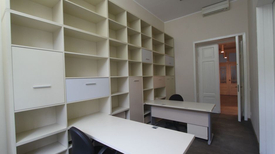 Spațiu de birouri mobilat - 120mp  în zona Unirii. - Poză 16