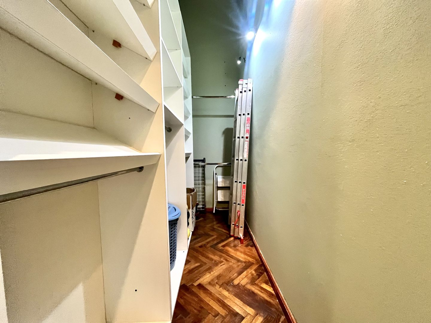 Apartament grandios cu vedere spectaculoasă spre Piața Libertății - Poză 23