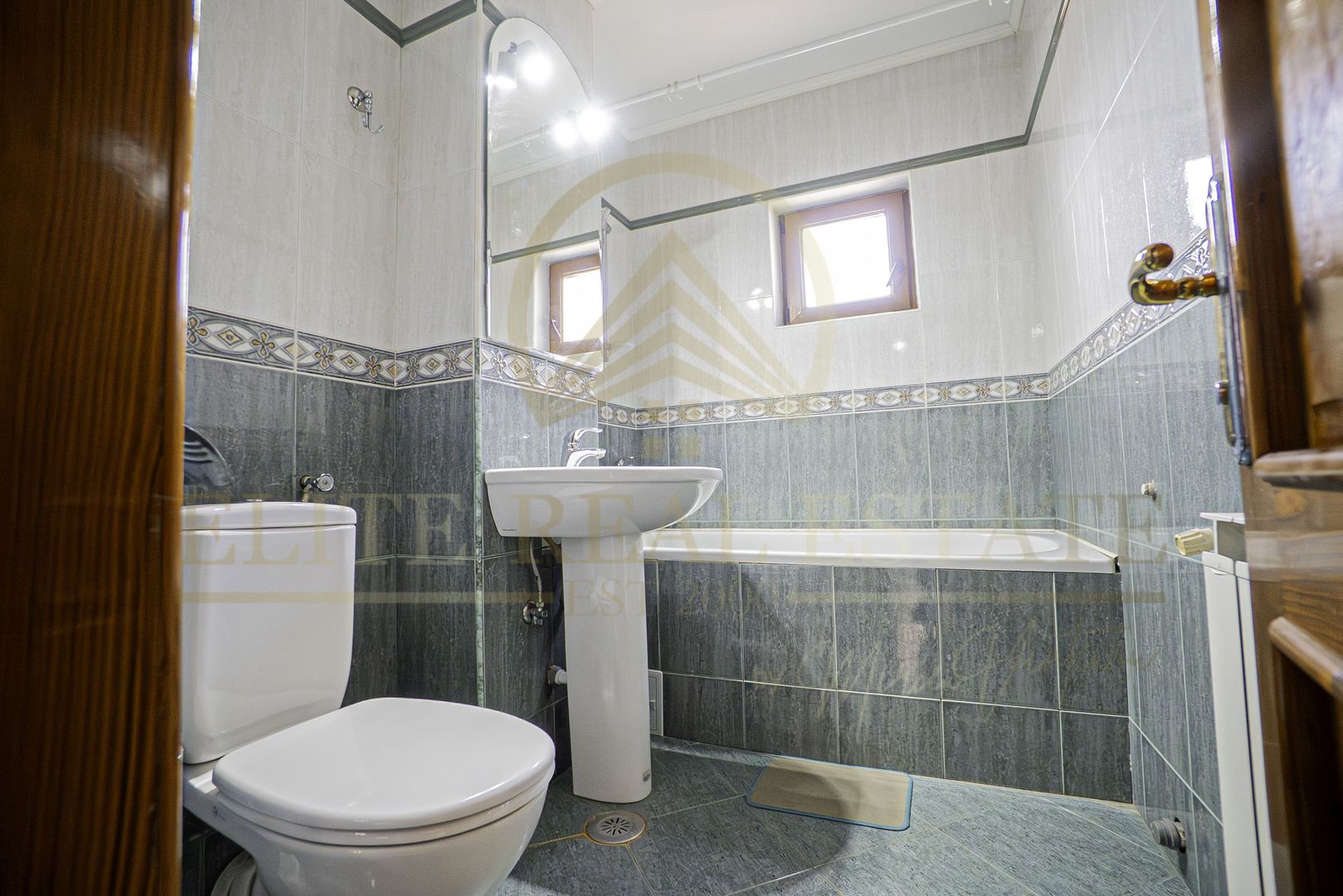 Vila 11 camere in Faleza Nord 400 mp utili, Proprietate rara - Poză 16