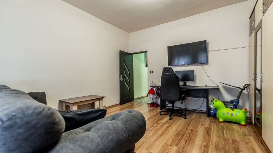 PROPIETATE REZERVATA -Apartament 2 camere in Parneava - Poză 11