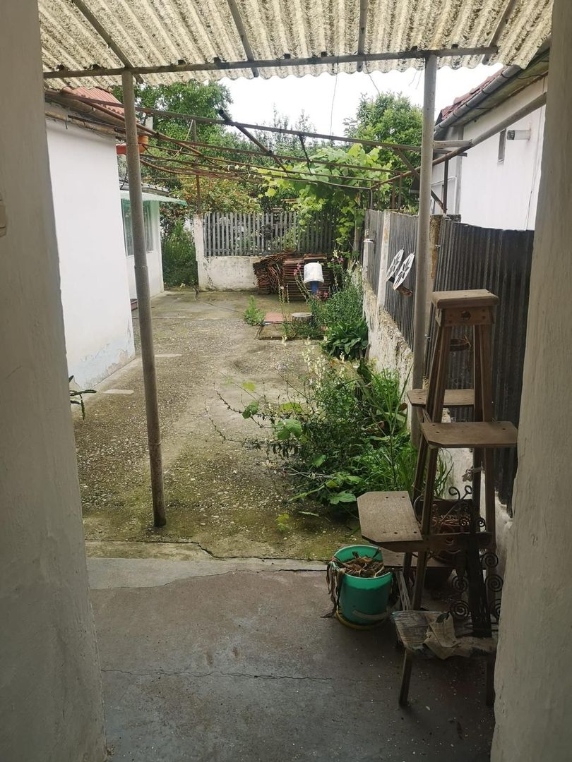 Casa pe parter cu teren 942 mp - Poză 7