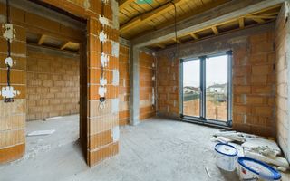 Casă Nouă, Proiect Contemporan în Domnești Clinceni - Poză 8