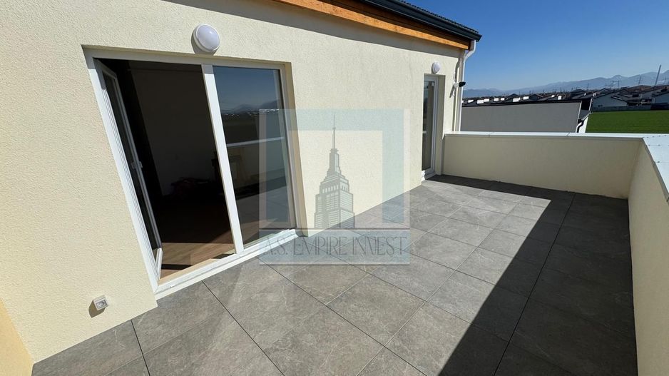 Apartament 3 camere / penthouse pe doua nivele - zona Sanpetru - Poză 1