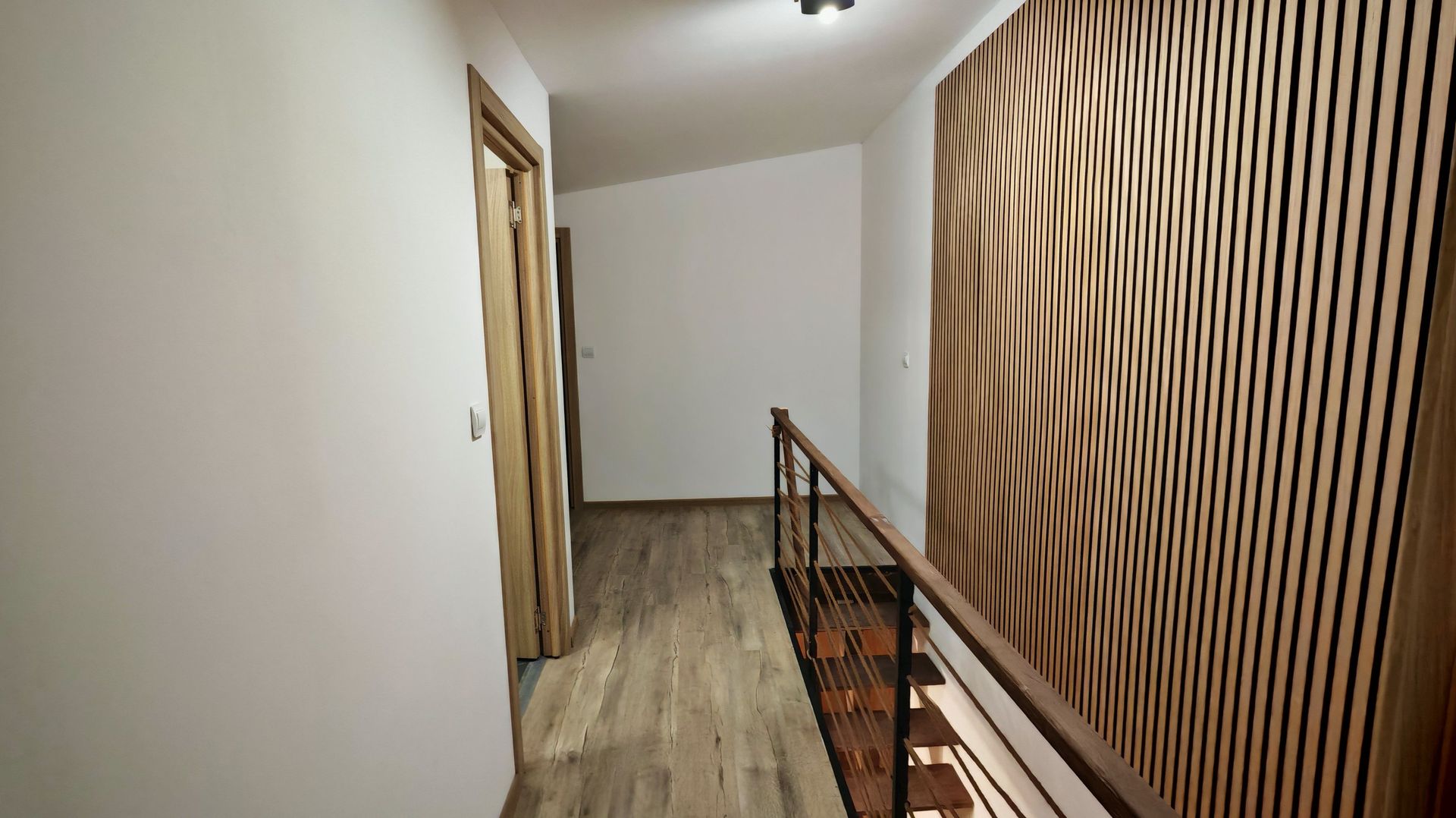 Corp de casa P+M 4 camere , Racadau Carpatilor -LIDL- ,curte comuna. - Poză 42
