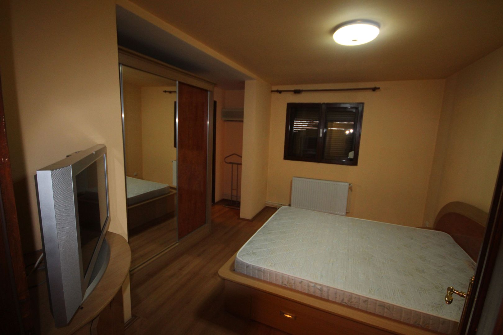 Imobil  cu destinatie mixta - Poză 12