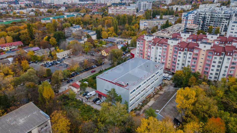 Chirie, spațiu industrial, 3000 mp, str. Sprîncenoaia, Centru - Poză 31