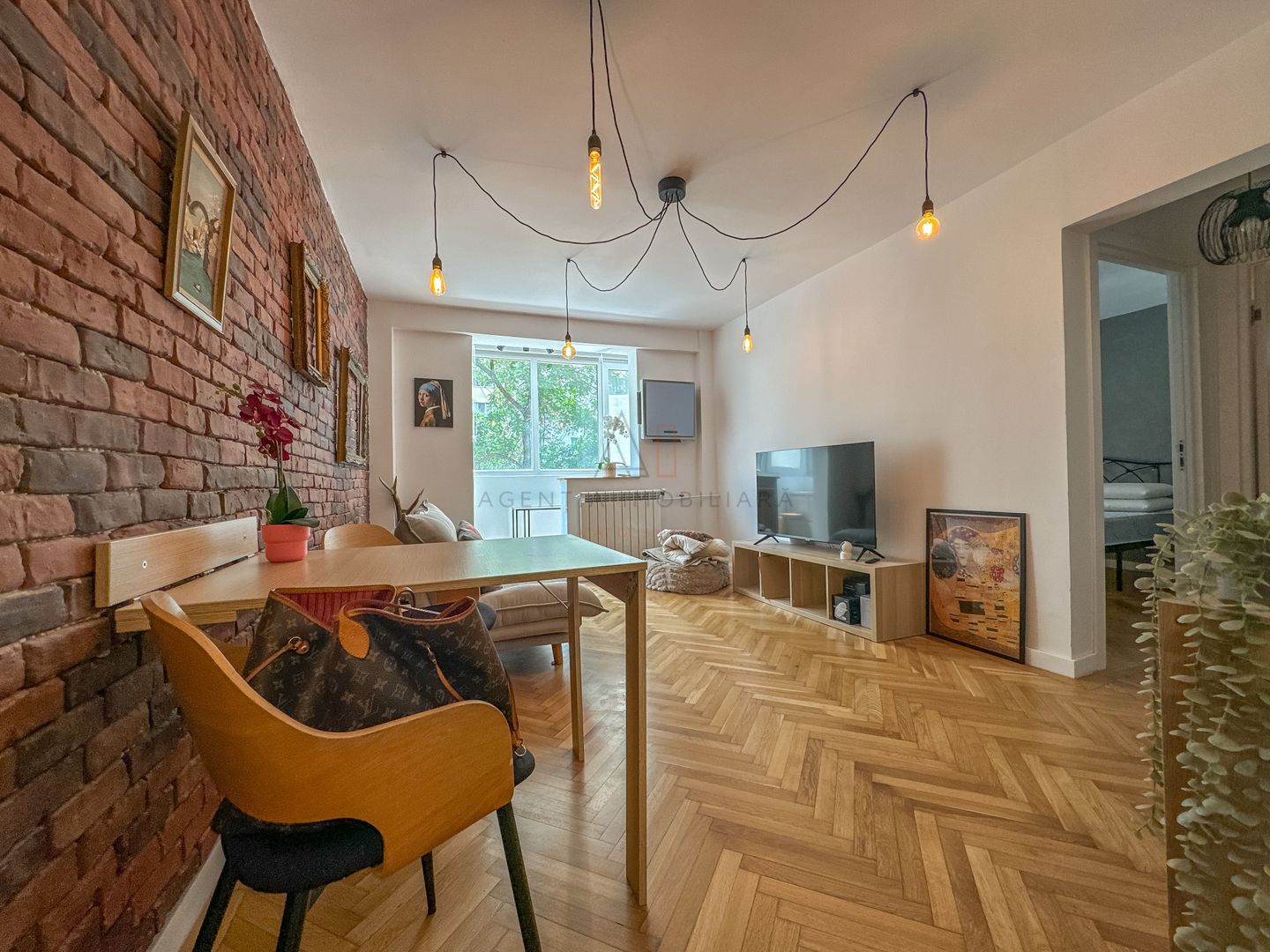 Apartamnt 2 camere Lacul Tei - Poză 1