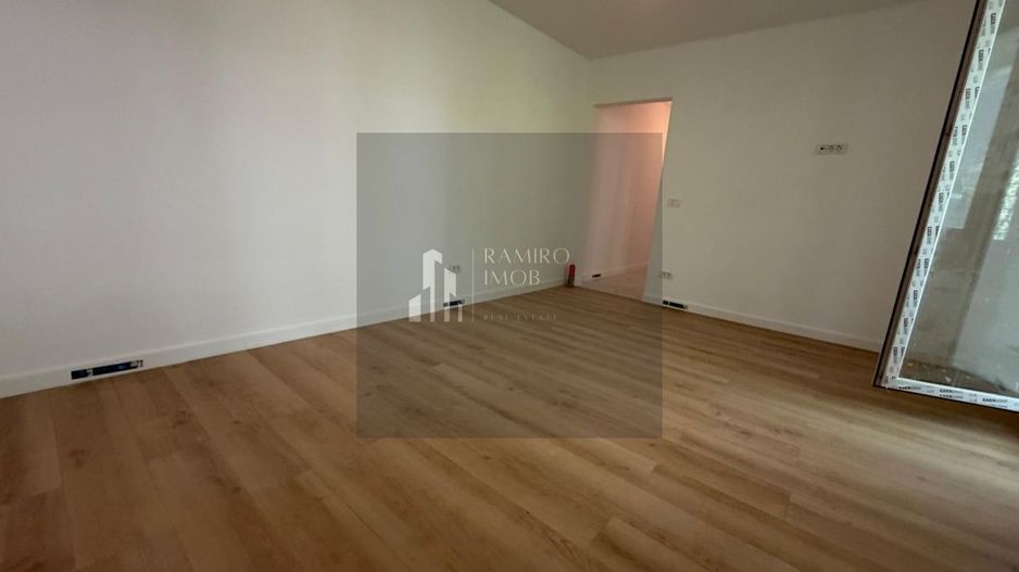 Apartament 3 camere  67 mp/ RENOVAT/ SECTOR 3/  5MIN METROU TITAN - Poză 3
