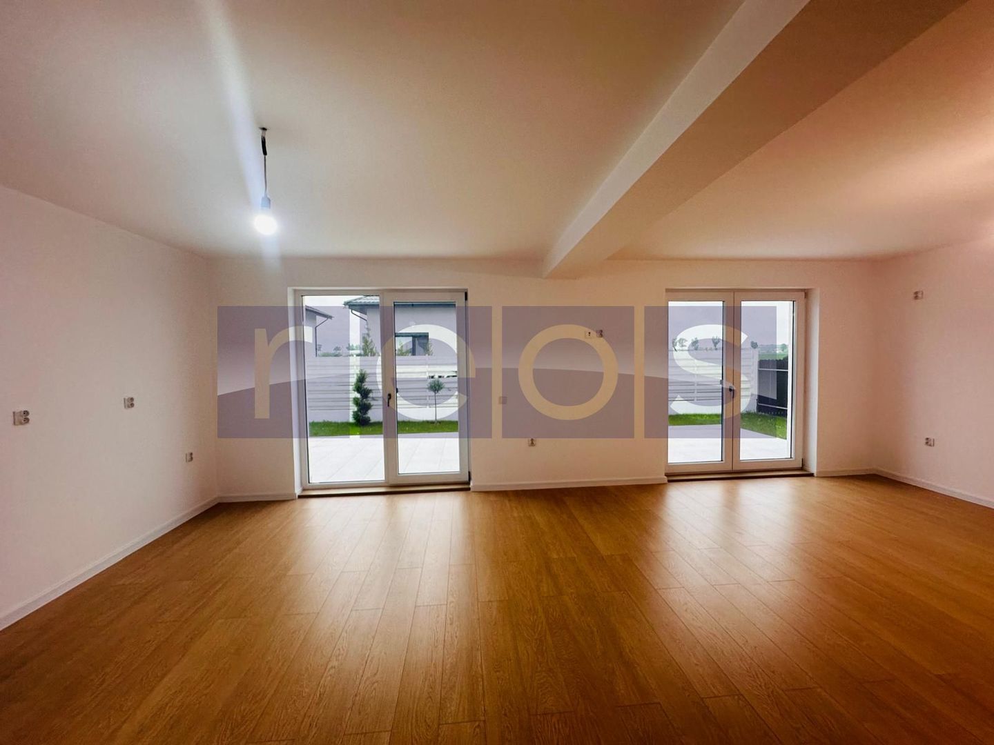 VILA DE VANZAR | BUFTEA | 4 CAMERE - Poză 5