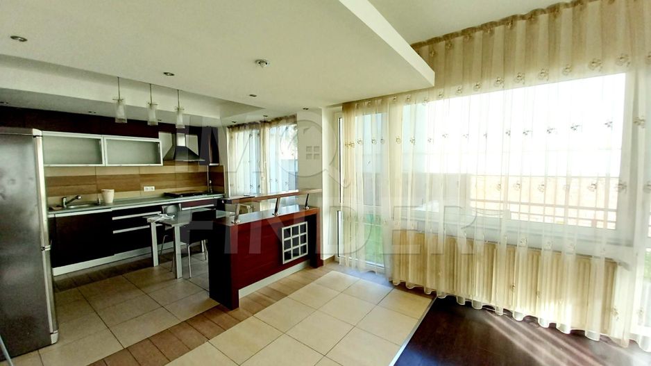 3 camere Parcare Subterana Inclusa Zona Centrala - Poză 2