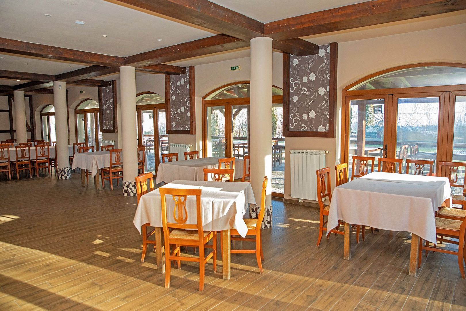 Pensiune, teren 4.460 mp, Hidișelul de Jos, Bihor. 685.000 Euro (neg). - Poză 15