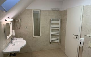 De inchiriat apartament 2 camere/ Centrul Istoric - Poză 18