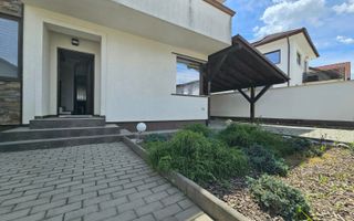 Casa mobilata 4 camere, 2 bai, curte si carport - Poză 7