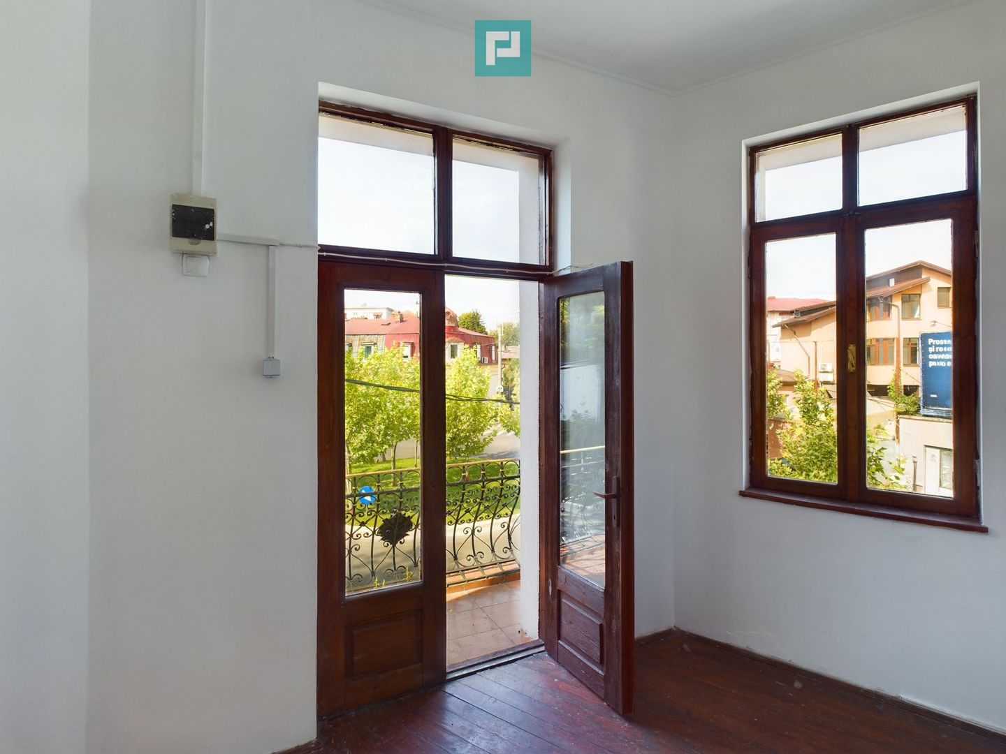 Casa individuala la 6 minute de Piata Unirii - Poză 12