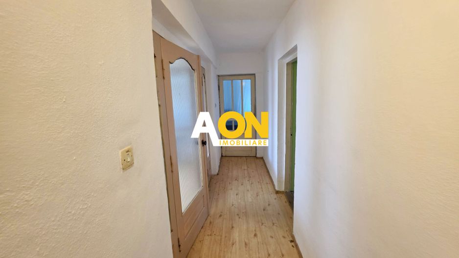 Casa individuala 3 camere, 323 mp teren,  Centru, zona Lipoveni - Poză 8