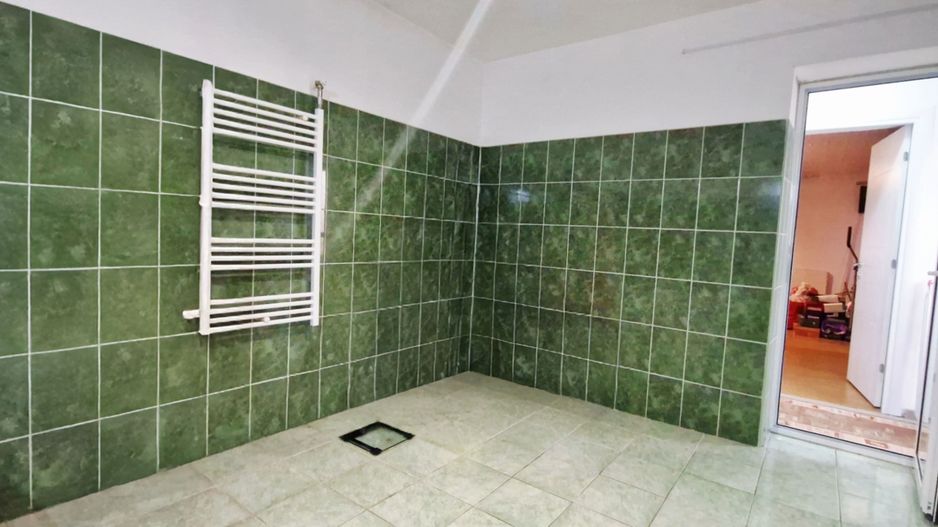 Casă individuală spațioasă | Bragadiru | Constructie 2016 - Poză 13