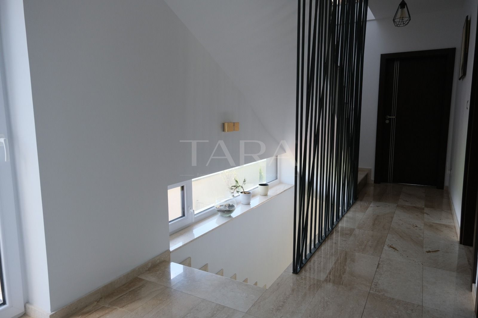 Vila de lux în Borhanci – Arhitectură deosebită, design exclusivist - Poză 6