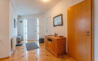 Casă spațioasă pentru familie în Hărman: 5 camere, 670 mp teren - Poză 12