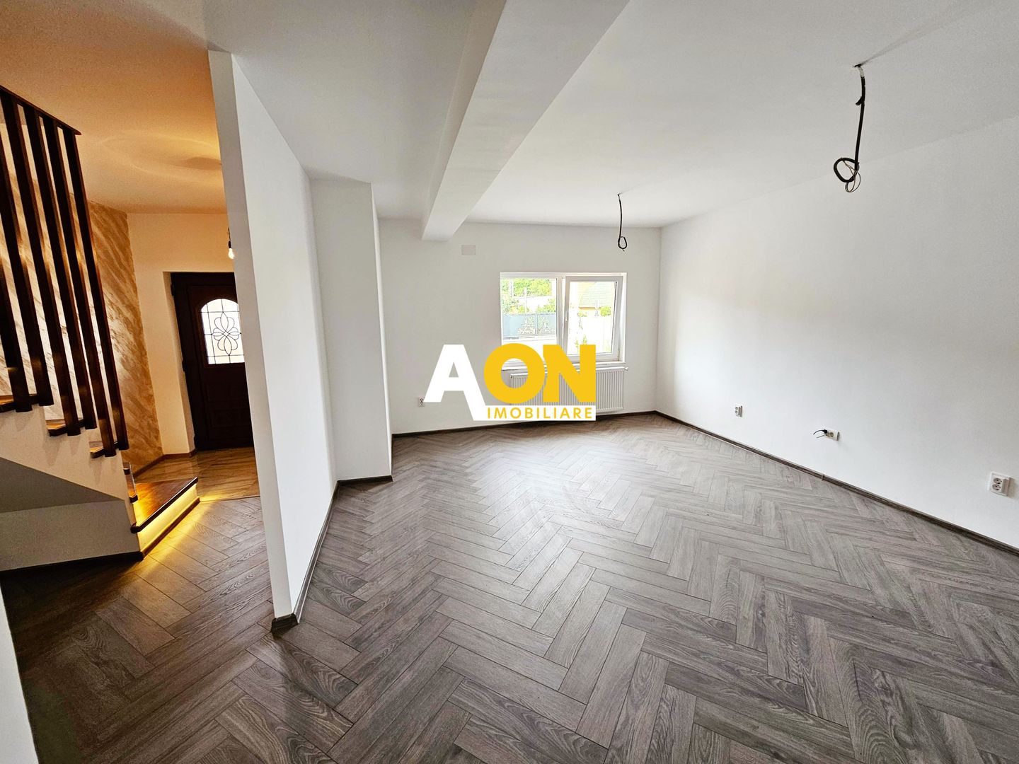 1/2 Duplex nou, 4 camere, finisat la cheie, 300 mp teren, zona Garii - Poză 4