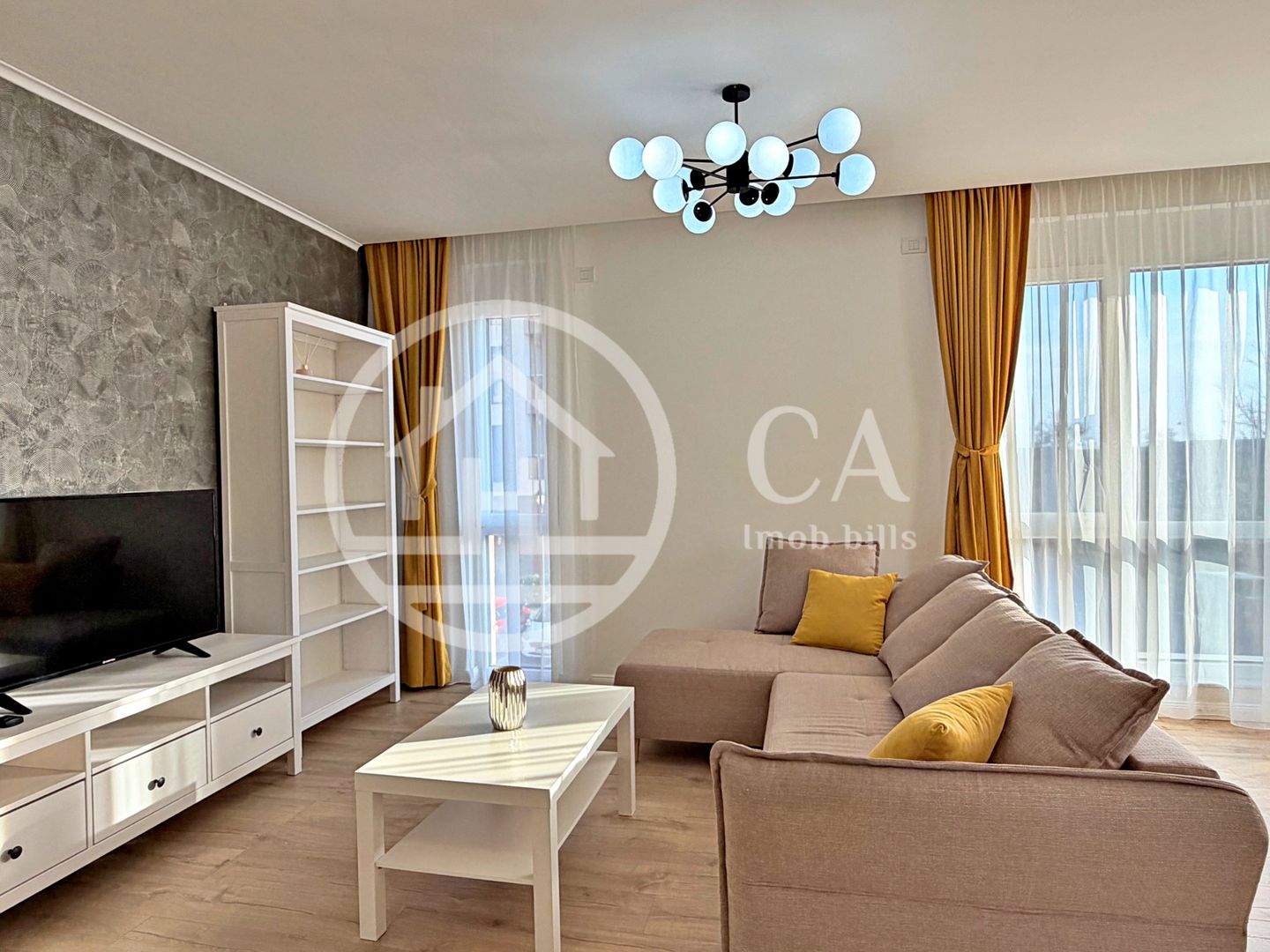 Apartament cu 3 camere de închiriat in WEST RESIDECE, Oradea - Poză 1
