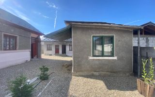 Vanzare casă cu potențial rezidențial și comercial în Pucioasa -441 mp - Poză 5