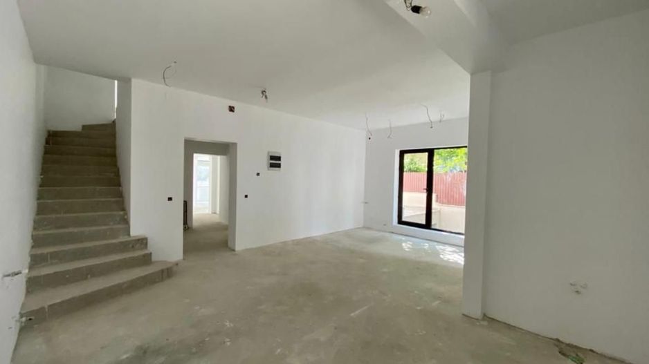 VILA IN INIMA PRIMAVERII - Poză 8