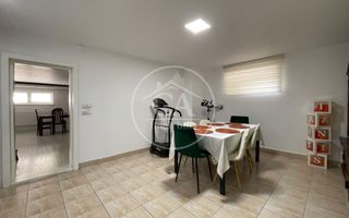 Casa de vanzare cu 10 camere in Santandrei, Bihor - Poză 10