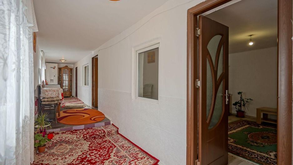 Casă bătrânească cu 3 camere la vânzare - Sânpetru - Poză 15