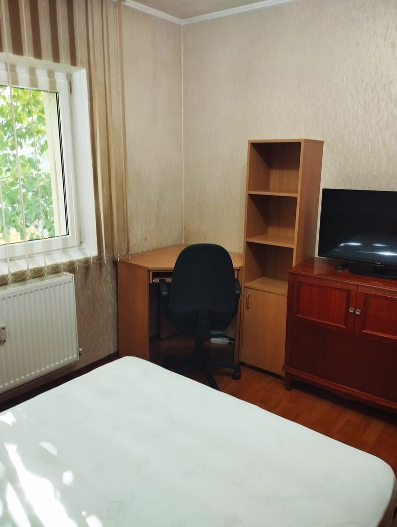 3 camere Brancoveanu - Secuilor - 2 gr. sanit., bloc 1986,loc parcare! - Poză 6