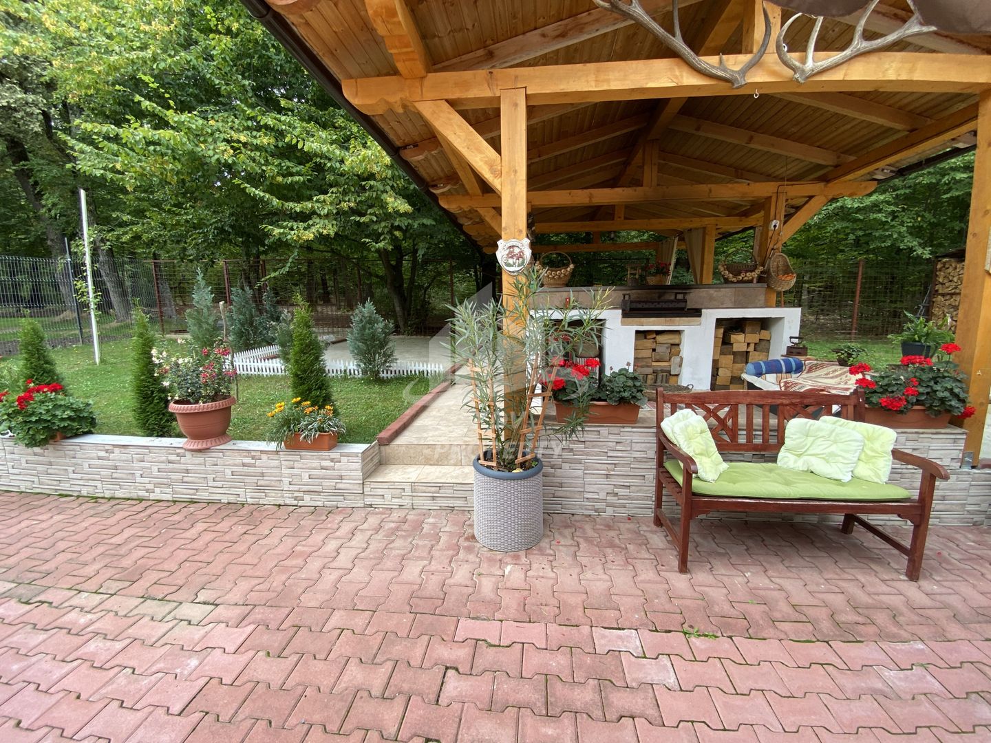 Vila  Frumoasa , Sibiu ,6 camere , 5 Bai , mobilata ,utilata - Poză 13