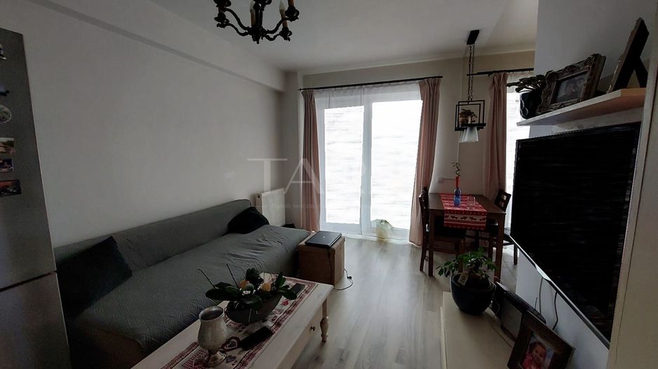 Apartament cu 3 camere – confort și locație excelentă în zona Florilor - Poză 2