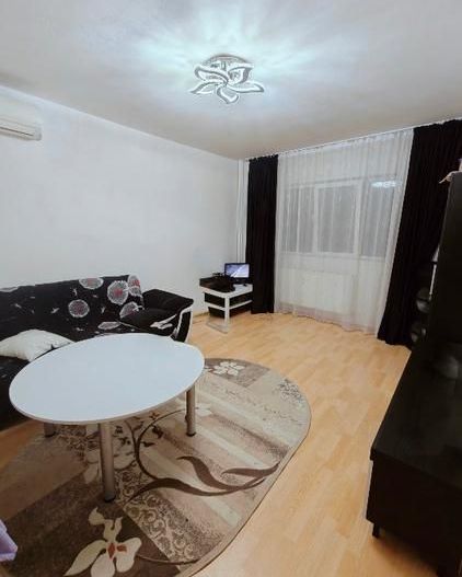 Apartament 3 camere decomandat 3 minute metrou Aparatorii Patriei - Poză 3
