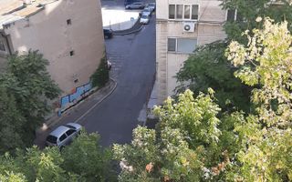 GARSONIERA NATIUNILE UNITE - BUCATARIE INCHISA, MOBILAT/ UTILAT MODERN - Poză 7