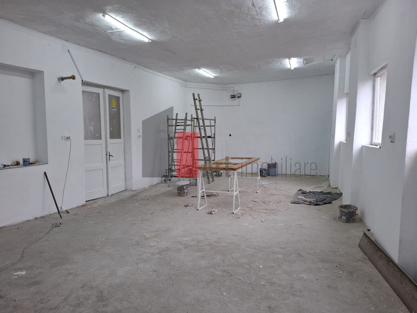 Spatiul "MADANON" , pozitie accesibila, parter - Poză 5