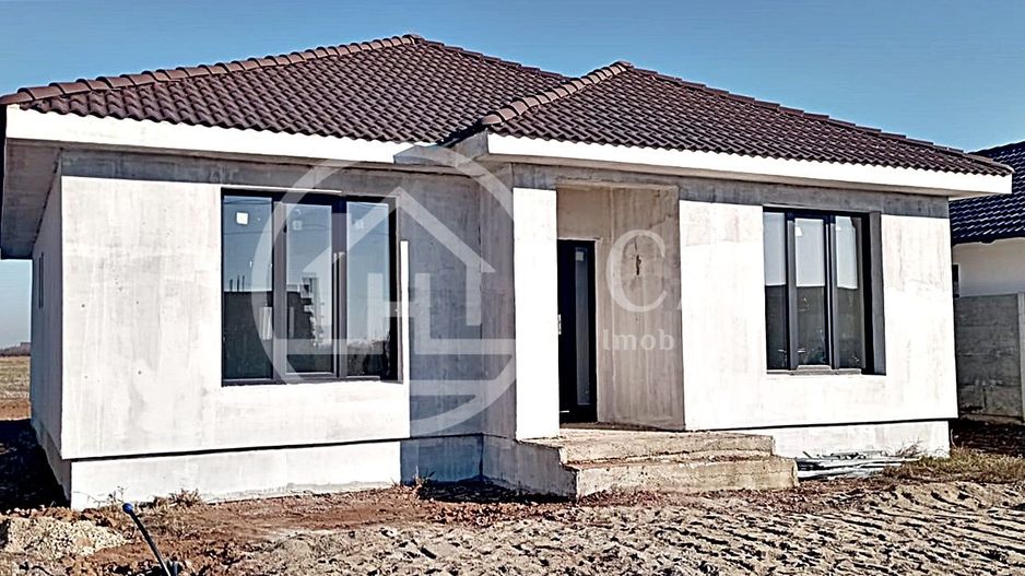 Casa de vanzare cu 4 camere in Santandrei, Oradea - Poză 1