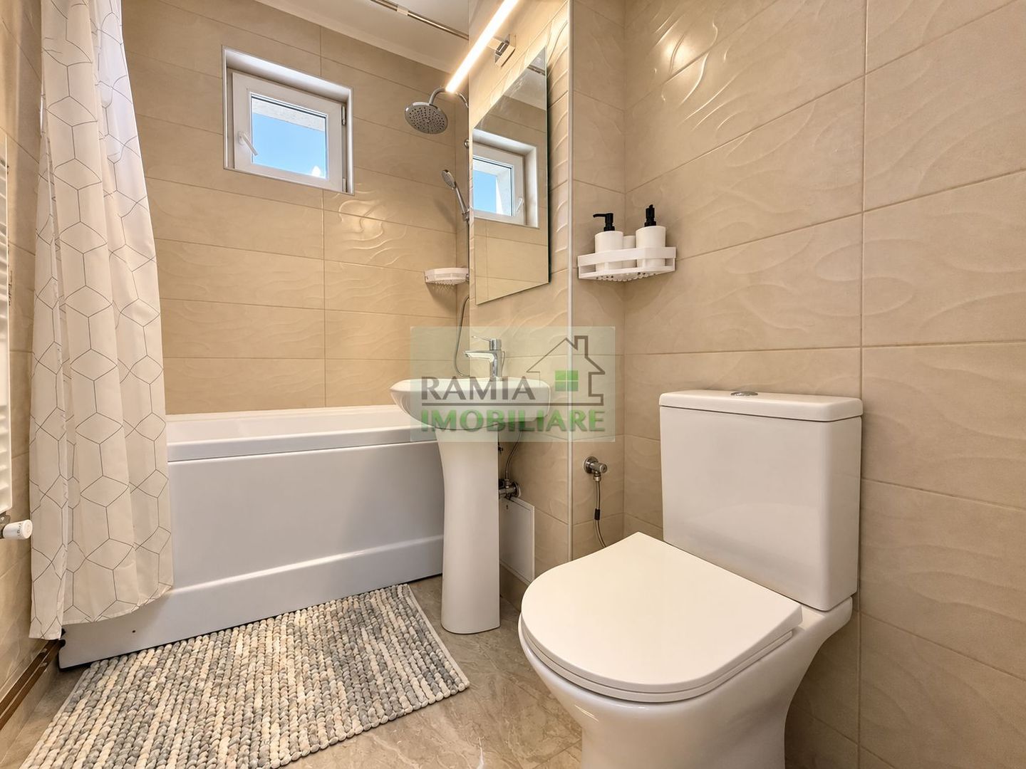Apartament 2 camere complet renovat Bd. Vlahuță, panoramă spre Tâmpa - Poză 5