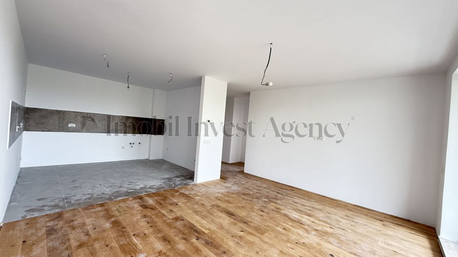 Apartament 3 camere de vanzare Pipera in bloc cu vedere la lac - Poză 3