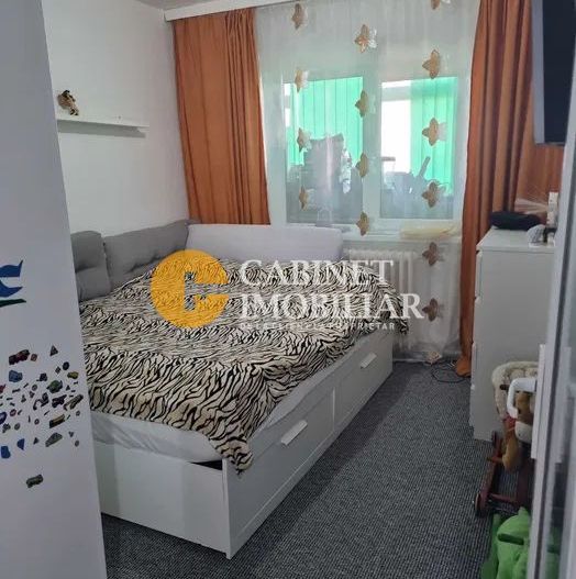 Cug - 3 Camere Decomandat  -Etaj 3 , Bloc 1986 - Poză 7